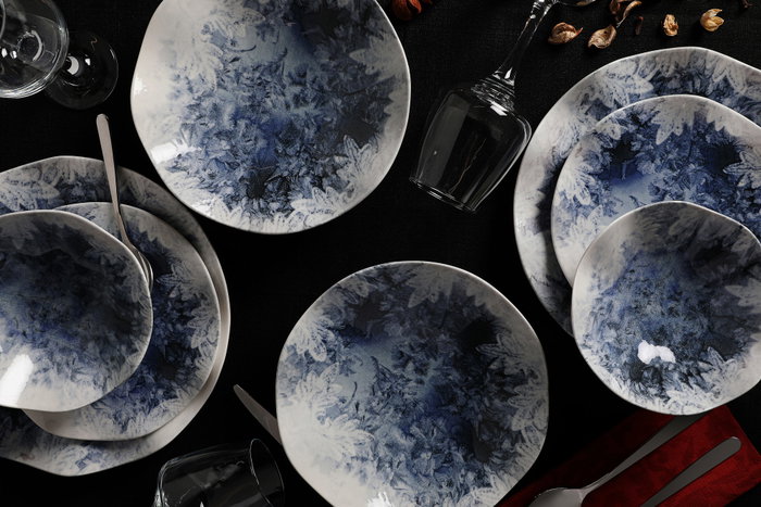 Hermia Vajilla de Porcelana de 24 Piezas Azul y Blanco Hermia Vajilla de Porcelana de 24 Piezas Azul y Blanco